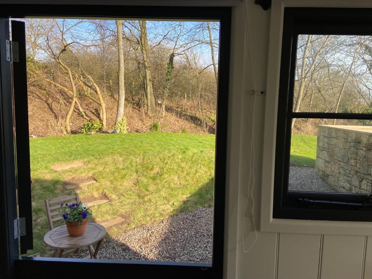 Peaceful Shepherd'S Hut In Beautiful Countryside. Linlithgow Zewnętrze zdjęcie