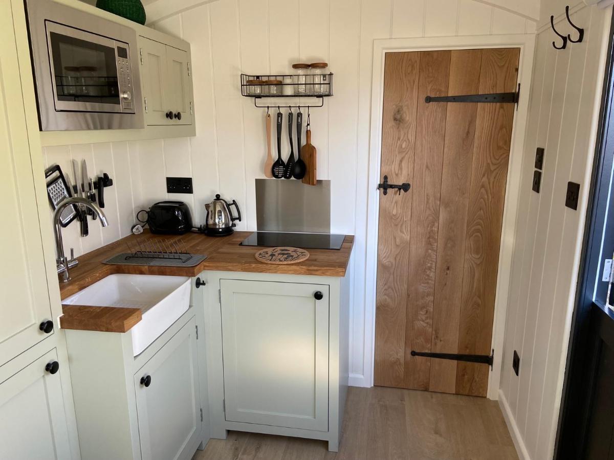 Peaceful Shepherd'S Hut In Beautiful Countryside. Linlithgow Zewnętrze zdjęcie
